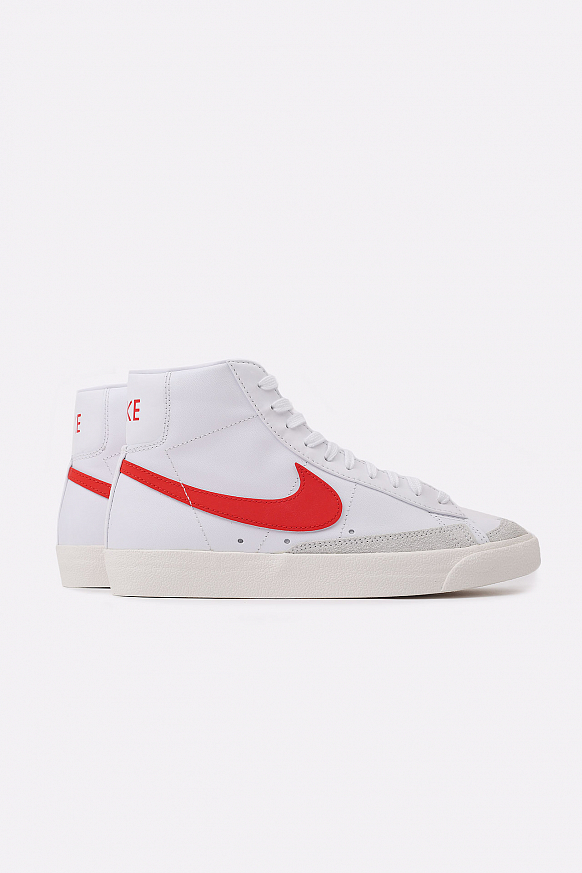 Женские кроссовки Nike WMNS Blazer Mid `77 (CZ1055-101)