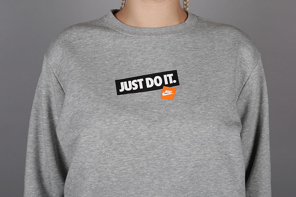 Женская толстовка Nike Just Do It Women's Crew (AQ0243-063) - фото 2 картинки