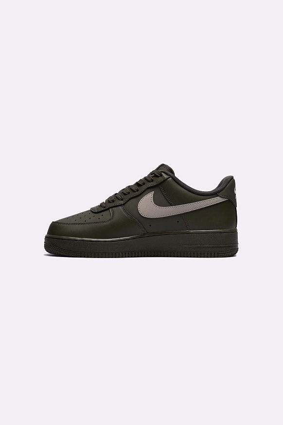 Мужские кроссовки Nike Air Force 1 Low '07 (IV5732-001) - фото 3 картинки