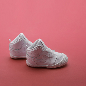 Купить кроссовки Jordan Jordan 1 или Jordan 11 или Jordan 12 или Jordan 13 или Jordan 2 или Jordan 3 или Jordan 4 или Jordan 5 или Jordan 6 или Jordan 7 в интернет магазине Sneakerhead