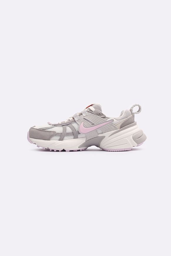 Женские кроссовки Nike WMNS V2K Run (HV5997-161) - фото 3 картинки