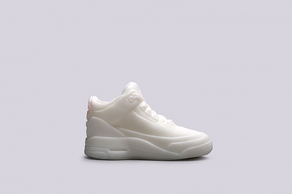 Свеча What The Shape Jordan 3 (J3-white) - фото 2 картинки