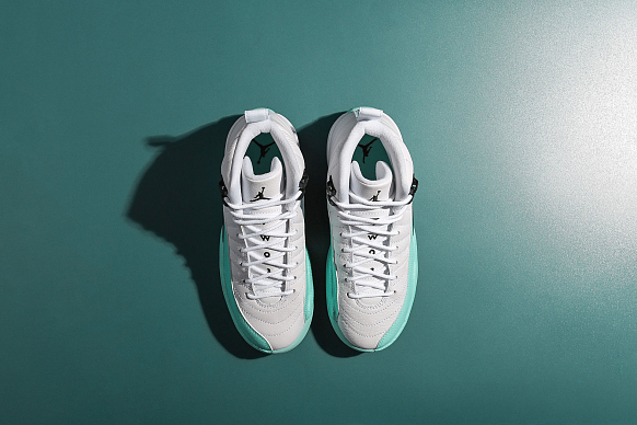 Женские кроссовки Jordan XII Retro GS (510815-100) - фото 3 картинки