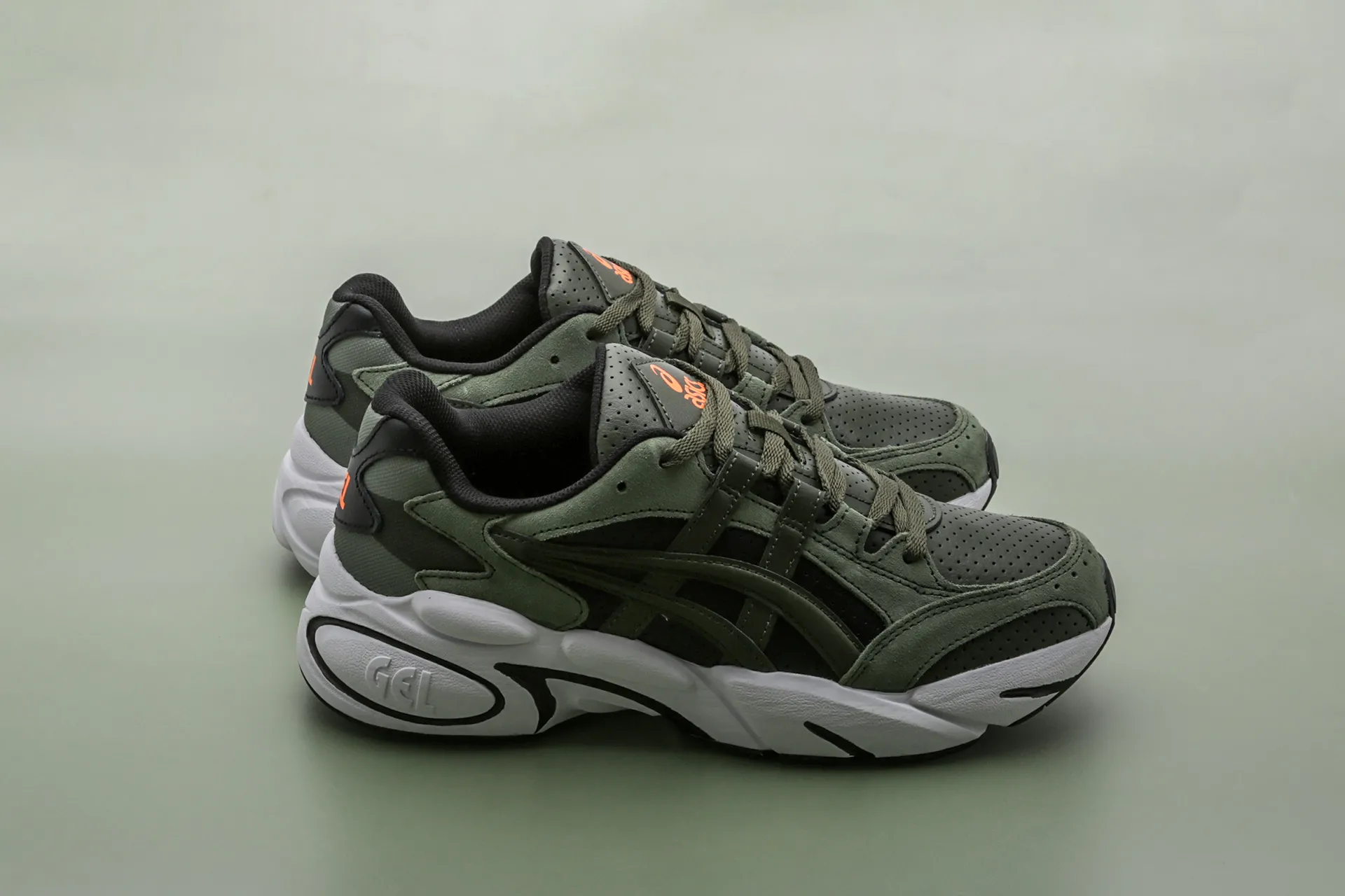 asics 1021a216