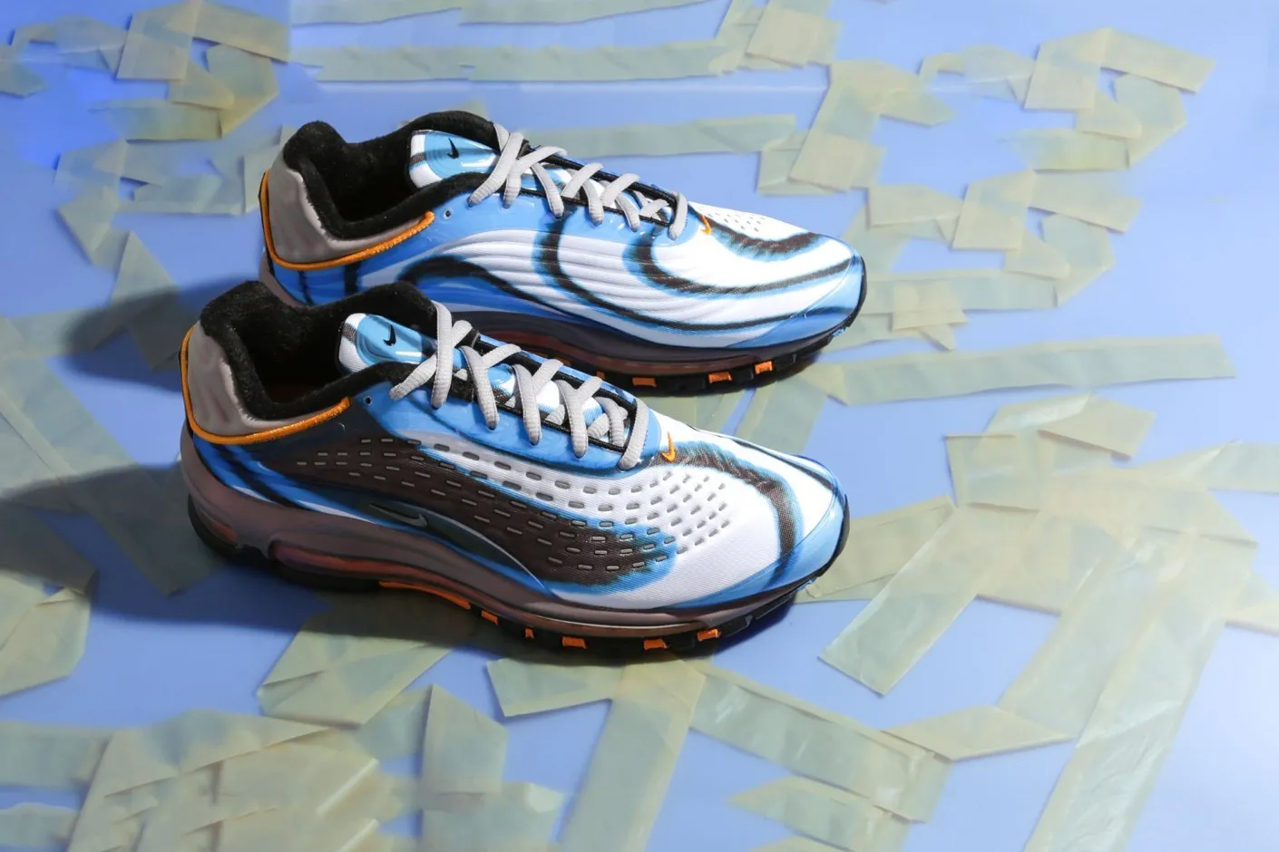 Nike air max deluxe casual shoes best sale