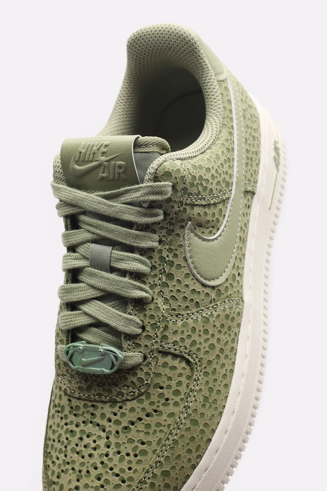 Nike WMNS Air Force 1 07 PRM FV6519 200 Sneakerhead