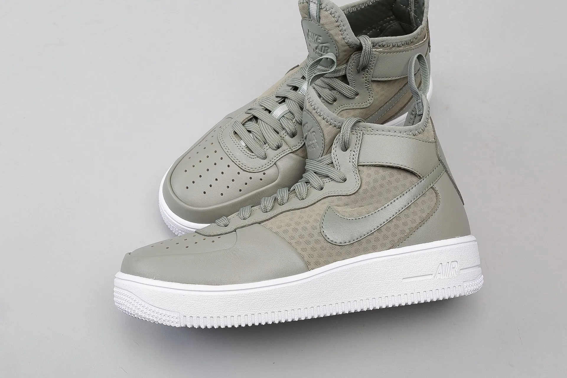 Nike WMNS Air Force 1 Ultraforce Mid 864025 004 Sneakerhead