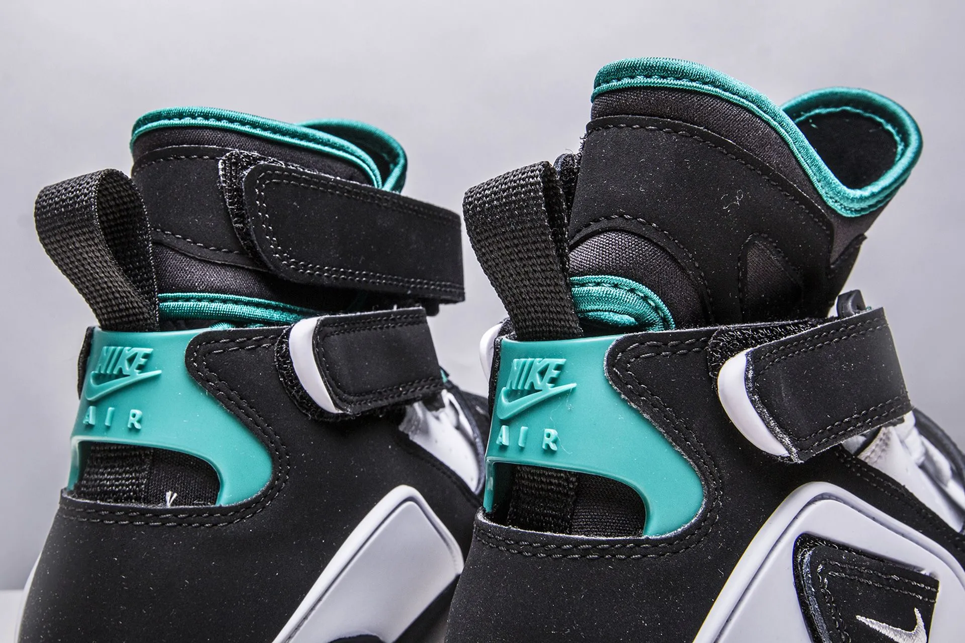 Nike Air Unlimited 889013 001 Sneakerhead