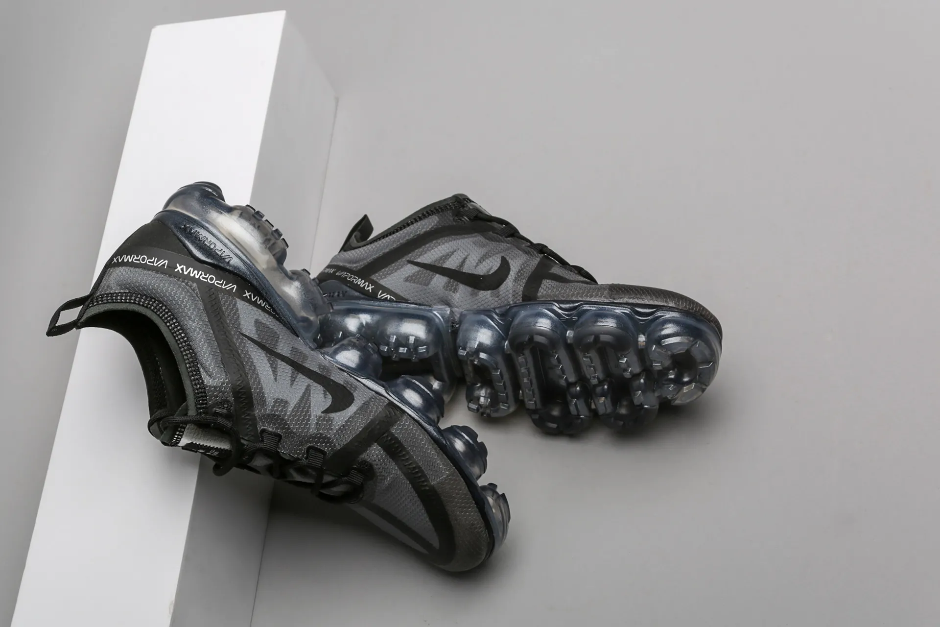 Nike air vapormax 2019 ghost black best sale