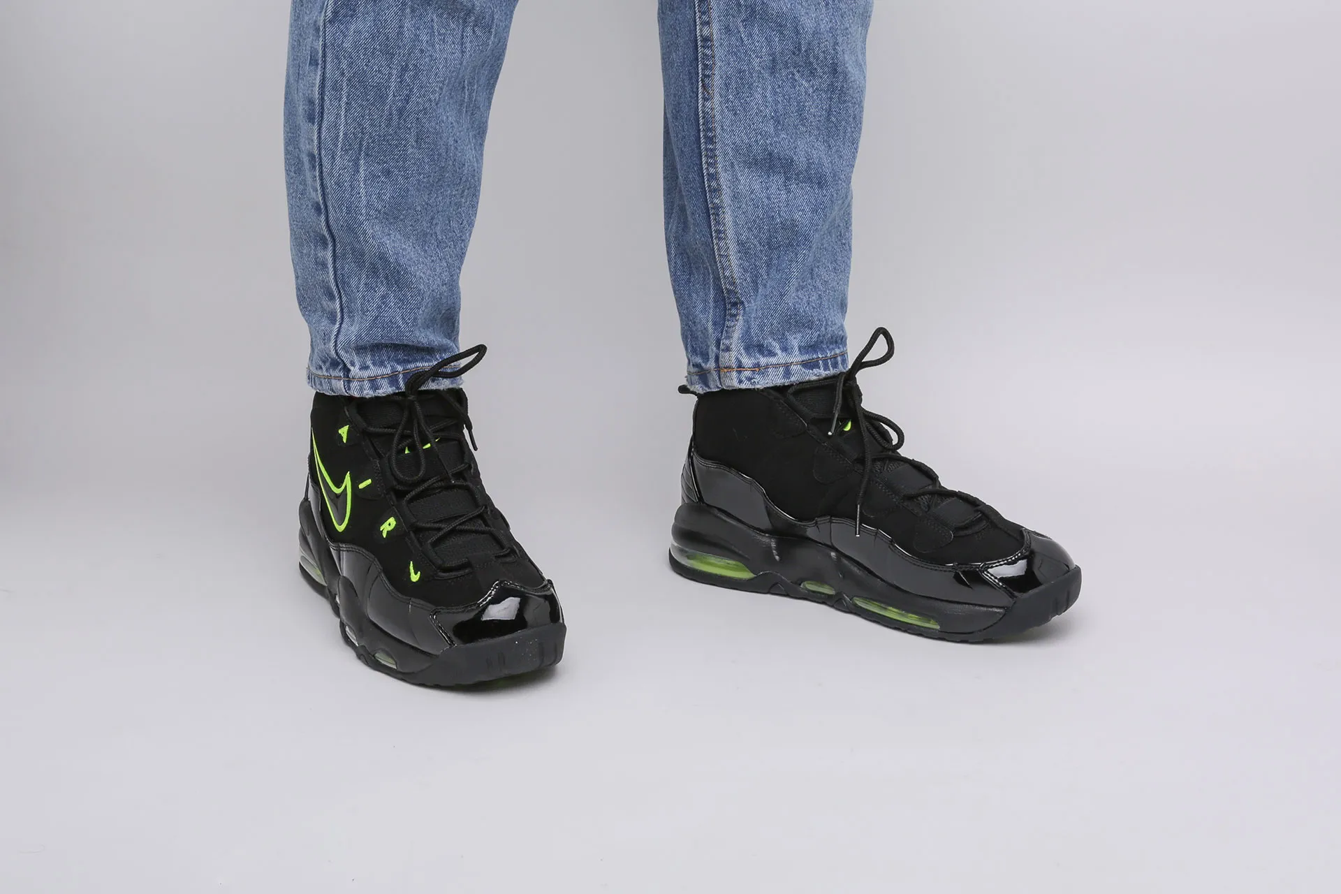 Nike air max uptempo 95 green hotsell