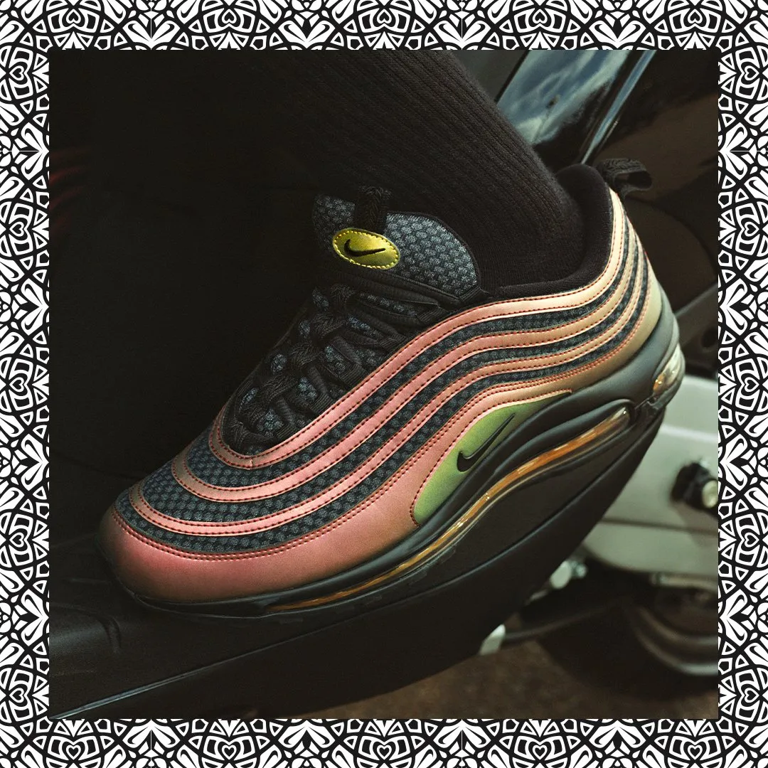 Nike skair top
