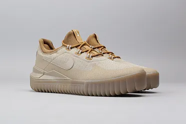 Nike air wild high deals