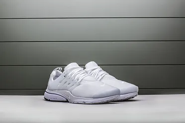 Nike air presto essential hombre blancas sales