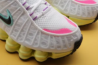 Womans nike shox discount