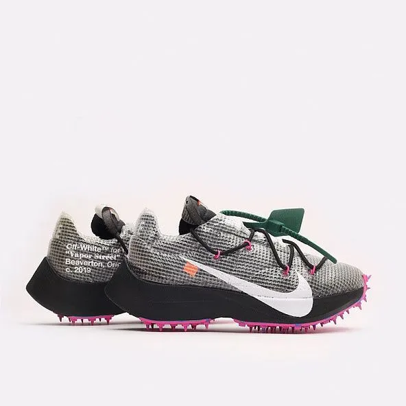 Nike street peg shop