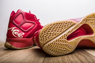 Jordan melo m12 red top