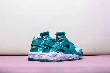 634835 nike shop