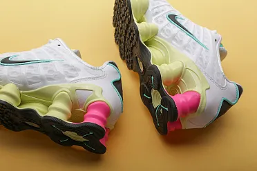 Nike WMNS Shox TL AR3566 102 Sneakerhead