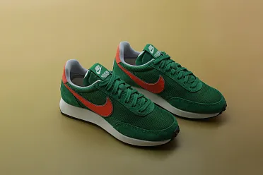 Nike air tailwind qs store