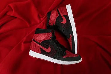 Jordan 1 Retro High Flyknit 919704 001 Sneakerhead