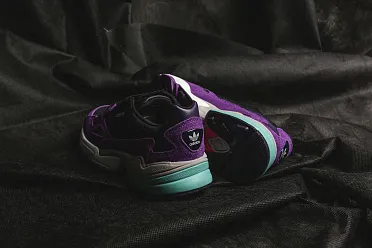 adidas Originals Falcon W CG6216 Sneakerhead