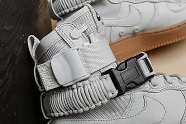 Nike W SF AF1 857872 004 Sneakerhead